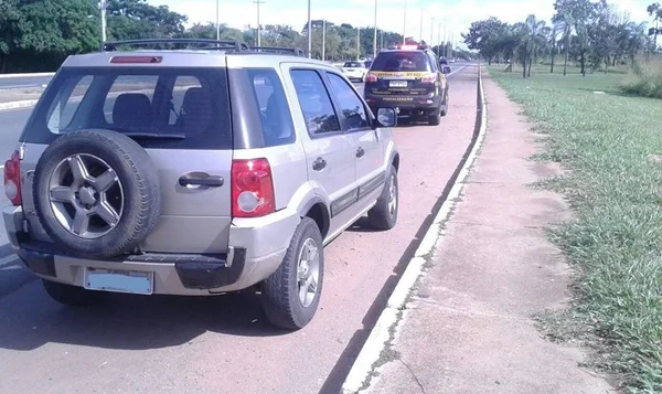 Motorista autuado oito vezes na Lei Seca no DF é flagrado dirigindo