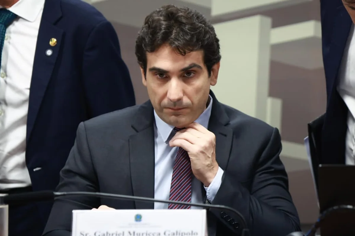 Vorcaro reclamou com Motta de agendas de Galípolo com Esteves e Joesley