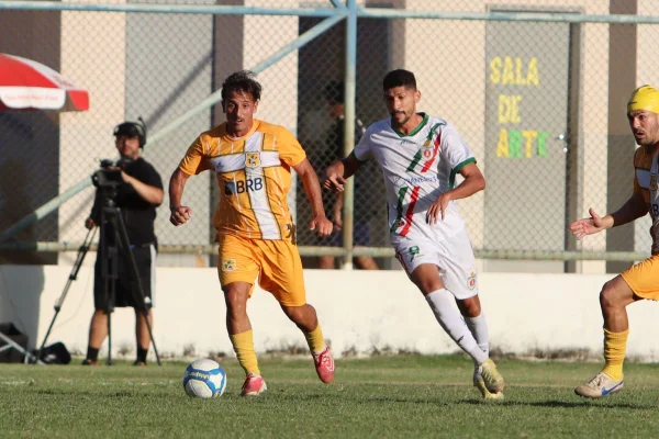 Brasiliense vence fora de casa no jogo de ida da 2ª fase da Série D