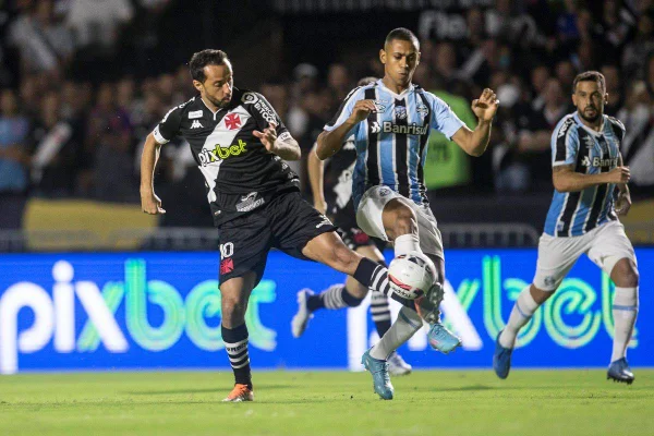 Em duelo de gigantes na Série B, Grêmio e Vasco ficam no 0 x 0