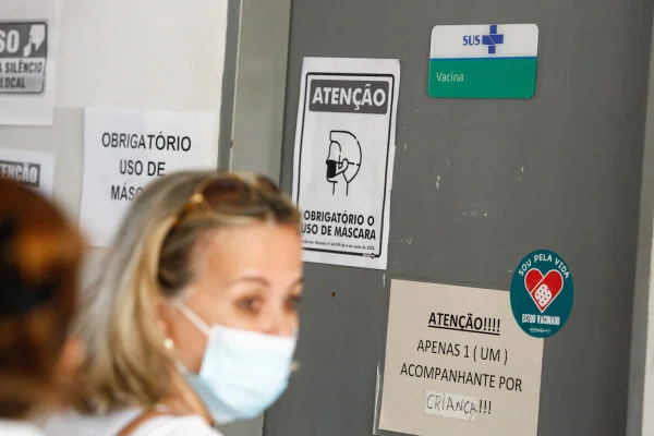Fiocruz enxerga aumento de casos positivos da Covid no Amazonas