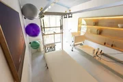 Ambientes acessíveis e confortáveis, que reforçam o compromisso com a humanização da saúde.