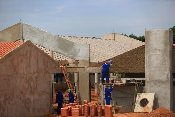 MPC-DF investiga superfaturamento de 40% em obras de creches