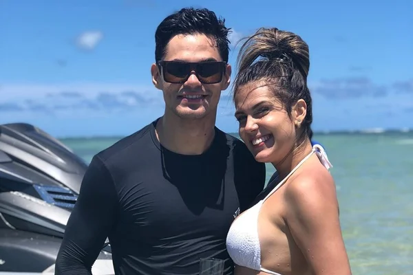Já? Lucas Veloso pede bailarina em casamento após 3 meses de namoro