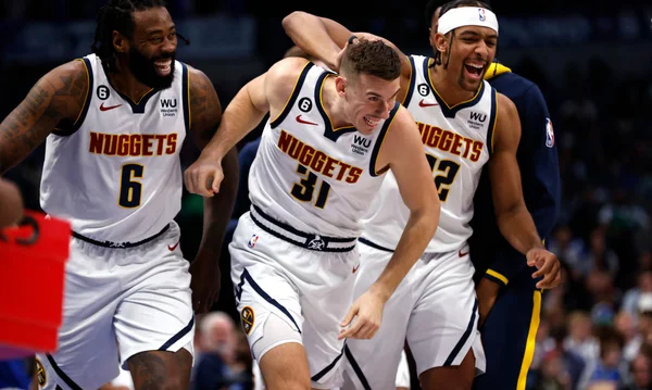 Nuggets supera Mavericks - Metrópoles