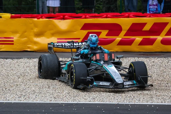 Rádio revela revolta de Russell com Mercedes após abandono na Bélgica