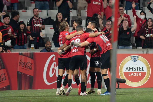 Athletico-PR vai às oitavas na Sul-Americana; veja confrontos