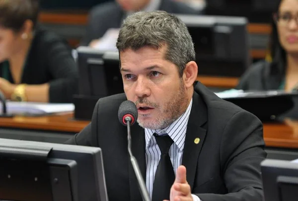 Previdência: “Hoje, governo tem só votos do PSL”, diz líder da sigla