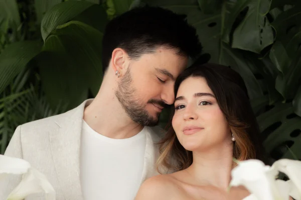 Felipe Neto se casa com Juliane Carvalho; veja fotos