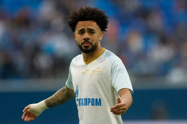 Na mira do Flamengo, Claudinho sofre lesão em jogo do Zenit