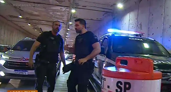 Policial é baleado na cabeça ao tentar impedir assalto no Anhangabaú