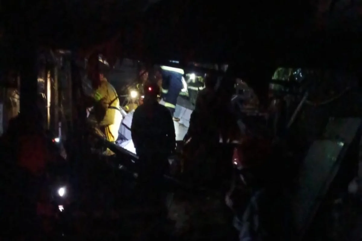 Homem morreu soterrado após desabamento em São Paulo Homem morreu soterrado após desabamento em São Paulo