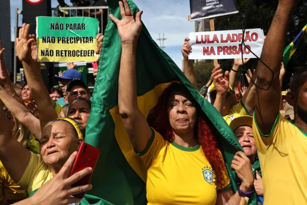 Ministros de Lula ironizam atos bolsonaristas: “Volume morto”
