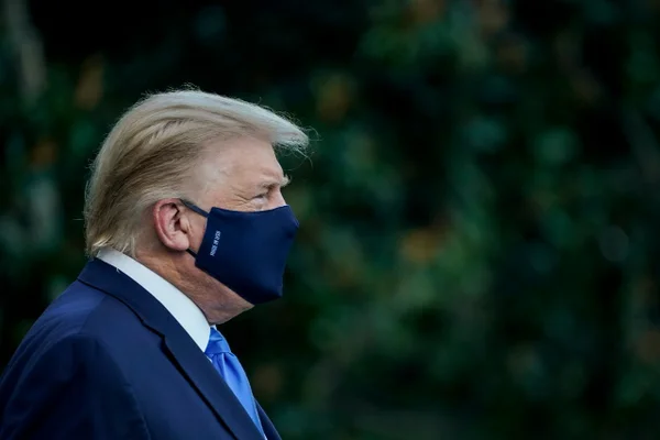 trump vai pro hospital com covid