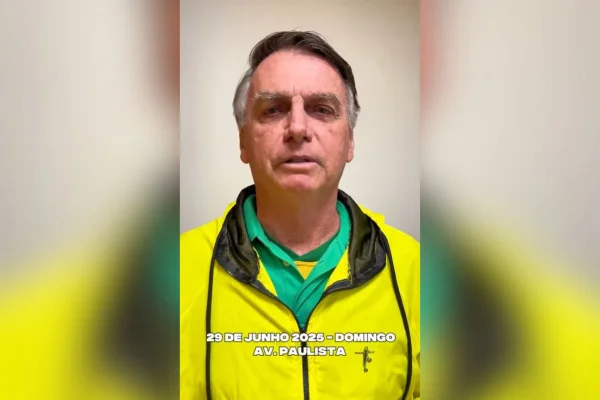 Imagem colorida mostra Jair Bolsonaro convocando para ato em SP no dia 29 de junho - Metrópoles