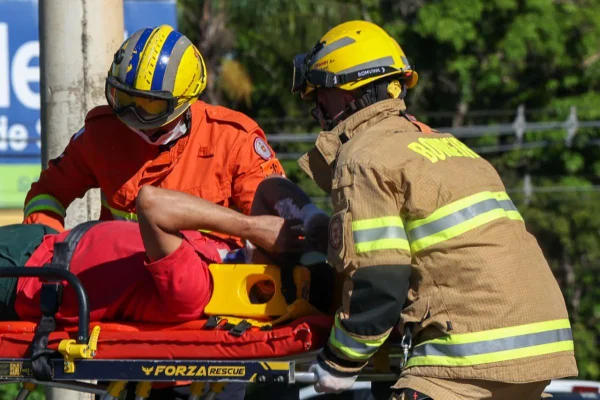 Acidente com 13 veículos na Epia: motorista desmaiou com impacto