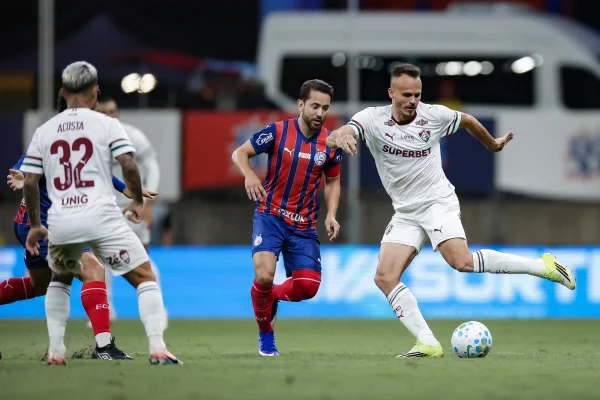 Imagem colorida da partida entre Bahia x Fluminense