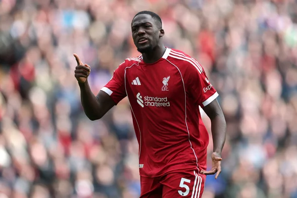 Real Madrid anuncia a contratação de Ibrahima Konaté, ex-Liverpool