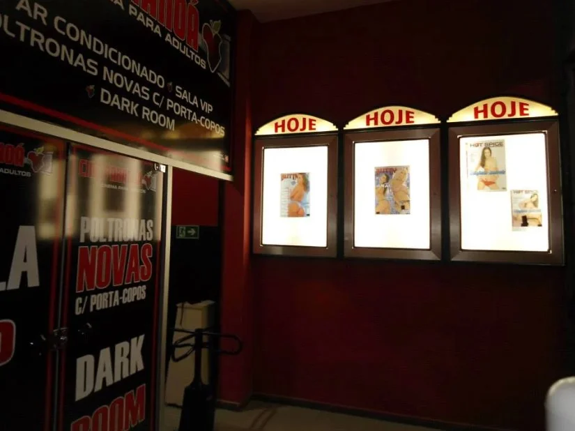 O Cine Paranoá exibe filmes adultos O Cine Paranoá exibe filmes adultos
