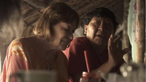 Vídeo: documentário mostra história de fotógrafa suíça com Yanomamis