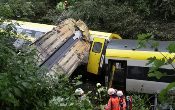 Acidente de trem deixa ao menos três mortos na Alemanha