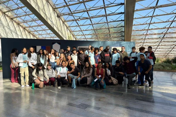 Constelações Contemporâneas: alunos de São Sebastião prestigiam mostra