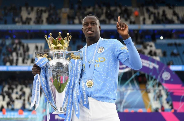 Mendy, lateral ex-Manchester City - Metrópoles