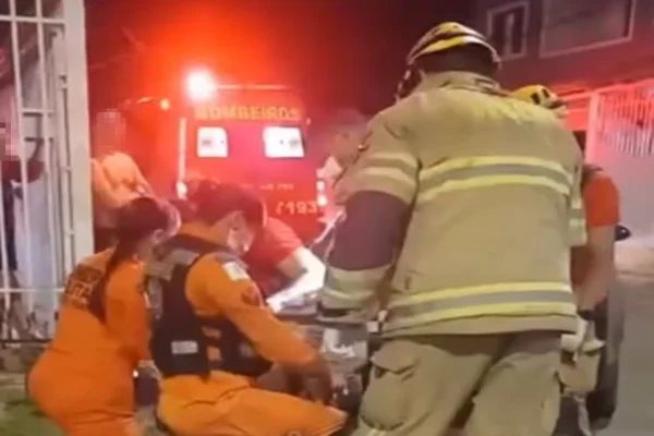 Briga de casal: homem pede socorro após ser esfaqueado por mulher no DF