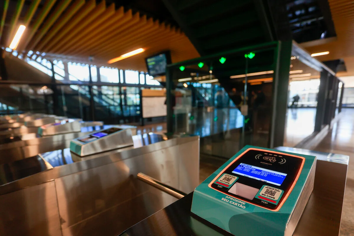 Estação Washington Luís, da Linha 17 Estação Washington Luís, da Linha 17