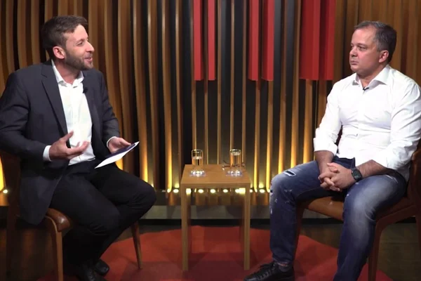 Metrópoles Entrevista André Clemente