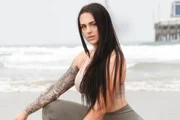 E afirma que foi demitida por ser mulher E afirma que foi demitida por ser mulher