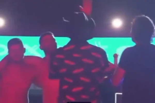 Print colorido de um vídeo de Zé Vaqueiro e Nattan - Metrópoles