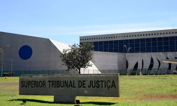 imagem colorida do Superior Tribunal de Justiça (STJ)