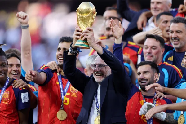 Seleção espanhola é campeã do mundo em 2026
