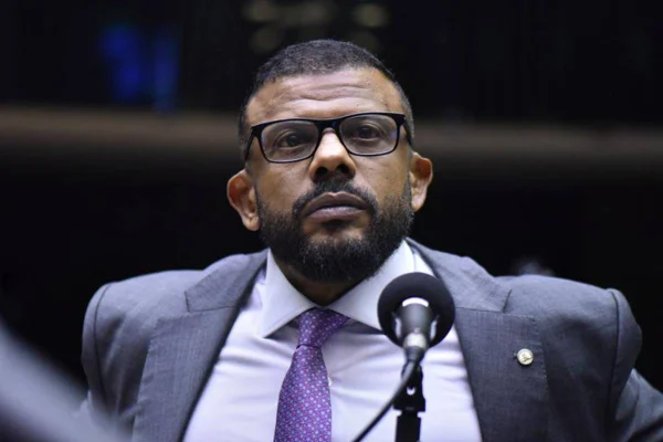 imagem colorida mostra o deputado federal delegado da cunha - Metrópoles