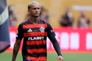 Wesley está de saída do Flamengo.