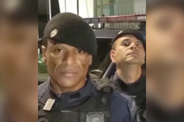 Guarda viraliza com olhar “intimidador” em entrevista sobre prisão