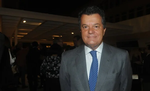 Ex-deputado diz que recebeu R$ 27 milhões do PSDB em conta na Suíça