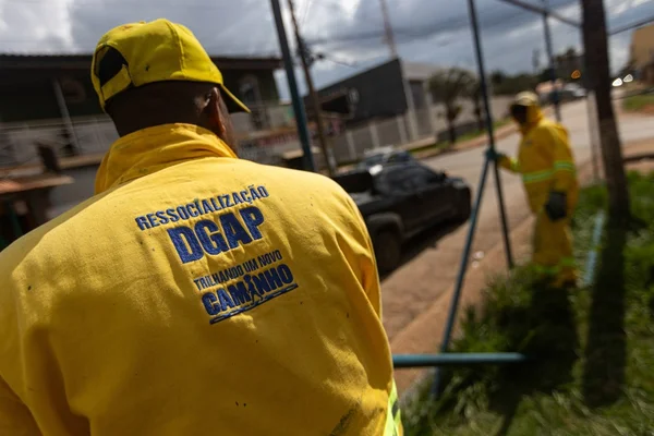 Projeto pioneiro no país promove ressocialização de presos do Entorno
