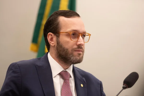 Deputado Felipe Barros - A Comissão de Relações Exteriores e de Defesa Nacional da Câmara dos Deputados promove, nesta quarta-feira (28), audiência pública com a presença do ministro das Relações Exteriores, Mauro Vieira