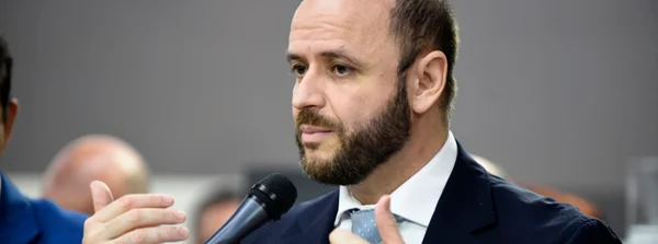 Rossielli Soares secretário de educação MG