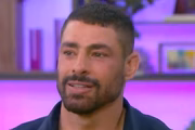 Cauã Reymond se emociona no Mais Você