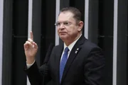 Líder do PL na Câmara, Sóstenes Cavalcante (PL-RJ), já manifestou de posição contrária à proposta de dosimetria, apenas