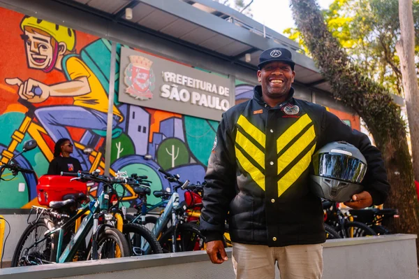 Mais dignidade: Espaço Motoboy transforma a rotina de quem circula por SP - destaque galeria Mais dignidade: Espaço Motoboy transforma a rotina de quem circula por SP - destaque galeria