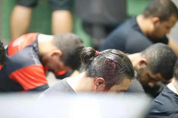 Torcidas organizadas do Flamengo brigam em porta de DP e 31 são presos