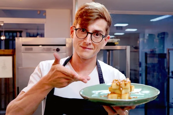 Cozinha de Solteiro: prepare o blondie, o brownie de chocolate branco