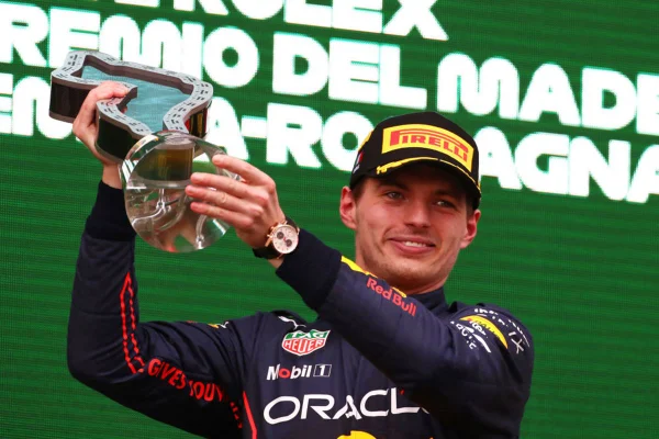 Verstappen leva o GP de Imola