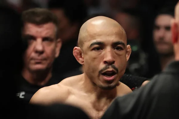Saiba como foi a estreia no boxe de José Aldo, anfitrião de Bolsonaro