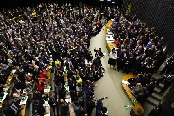Previdência: há acordo para abrandar regras a policiais e mulheres