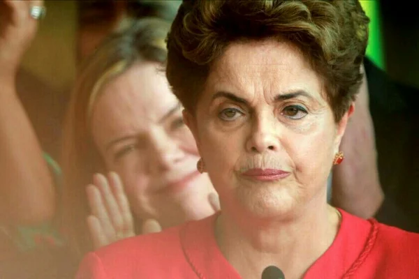 Dilma Rousseff discursa após a perda do mandato